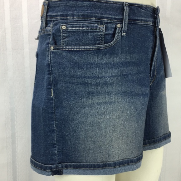 New Levi Signature Stretch Denim Blue Jean Shorts - Picture 6 of 7